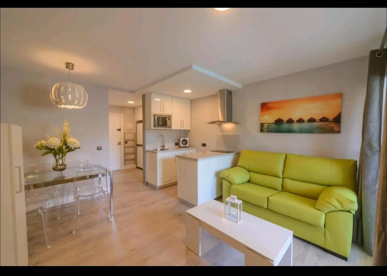 Apartamento 215. Primera Linea De Playa. Apartment Benalmadena