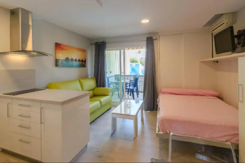 Apartamento 215. Primera Linea De Playa. Lejlighed Benalmádena 0*,